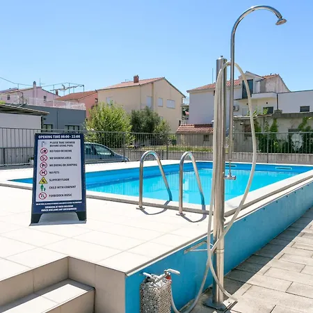 Apartmán With A Swimming Pool Podstrana, Split - 22897