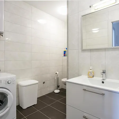 Apartmán With A Swimming Pool Podstrana, Split - 22897