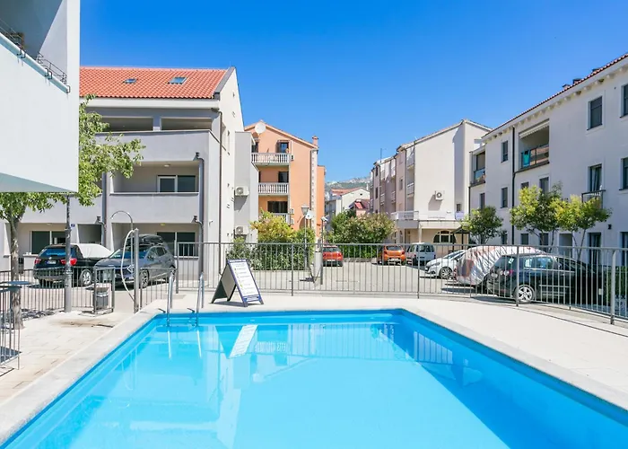 Apartment With A Swimming Pool Podstrana, Split - 22897 *